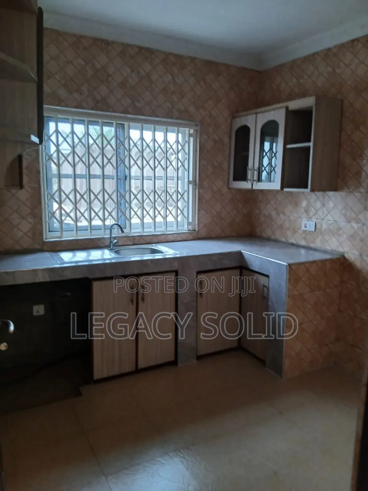 2bdrm Apartment in Legacy Solid Real, Tseaddo for rent