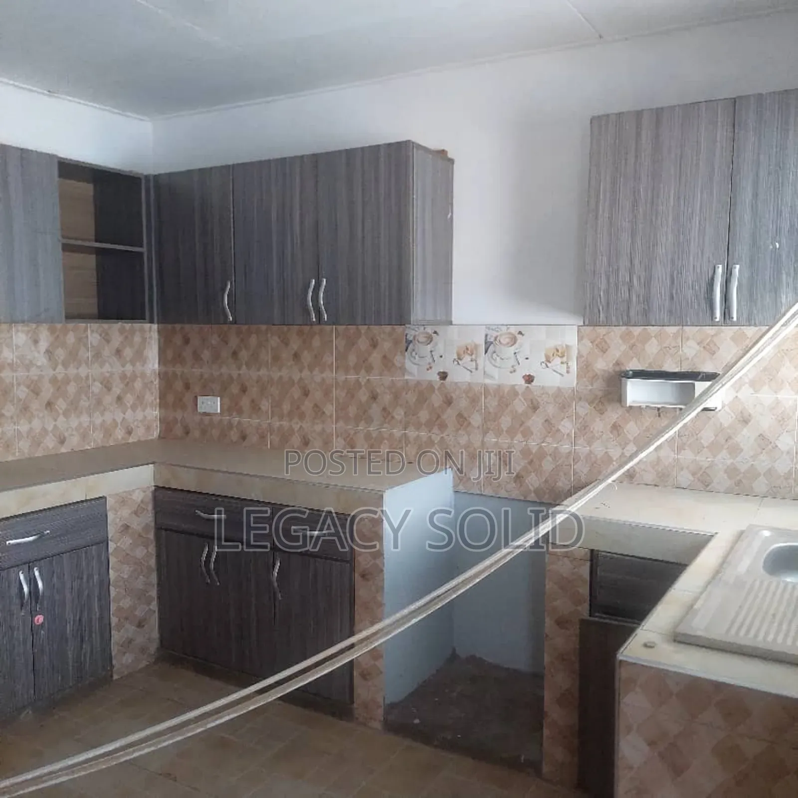 3bdrm House in Legacy Solid Real, Buade for rent