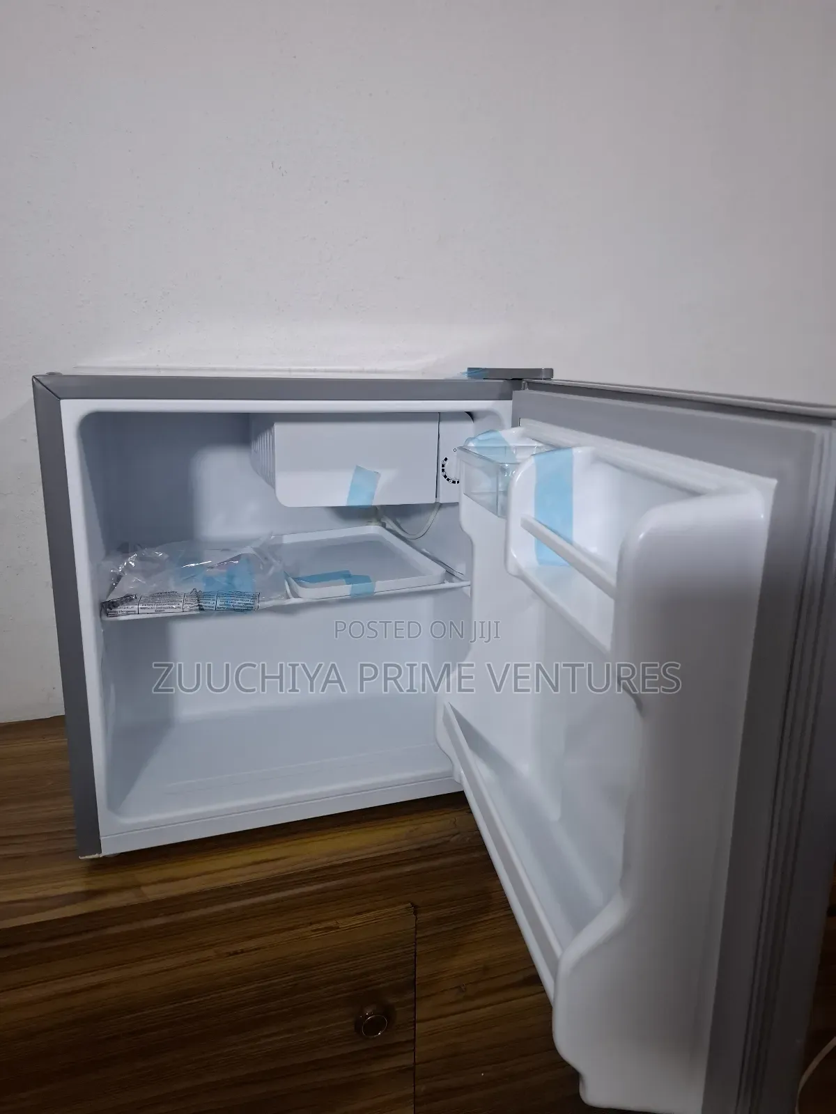 Comfee 43.L Bedside Mini Refregerator From Germany