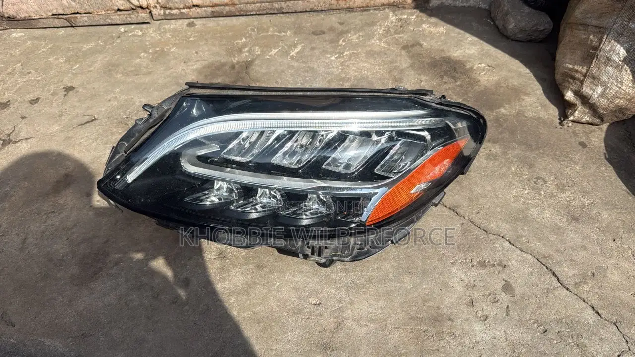 C300 2020 Head Light