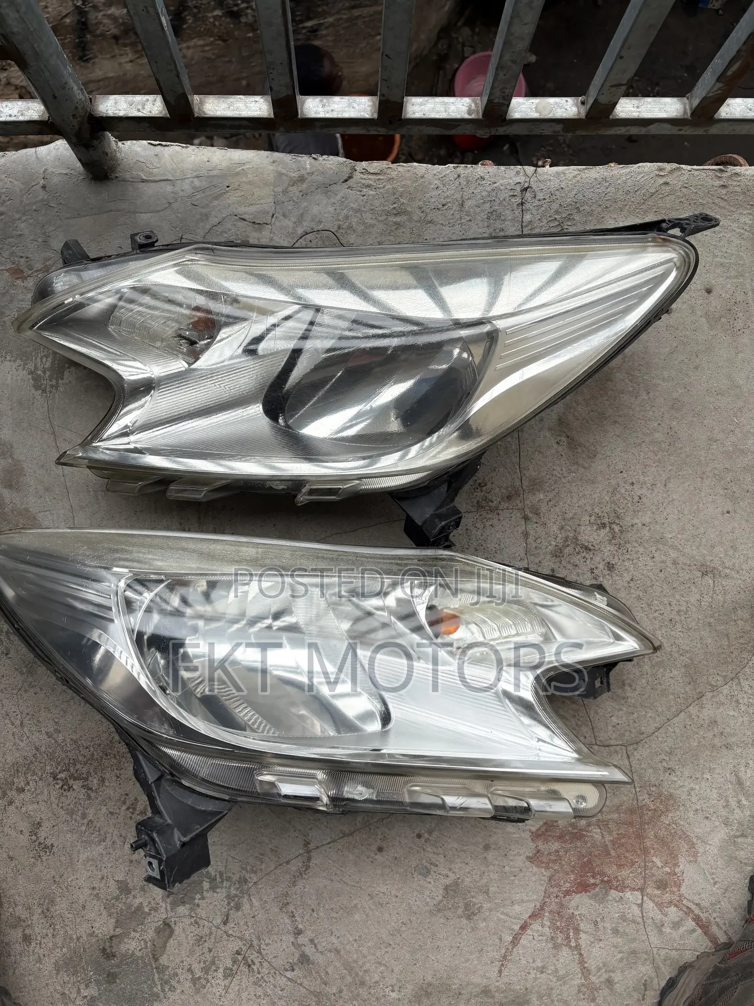 Nissan Note Headlight 2011,2012,2013,2014,2015,2016