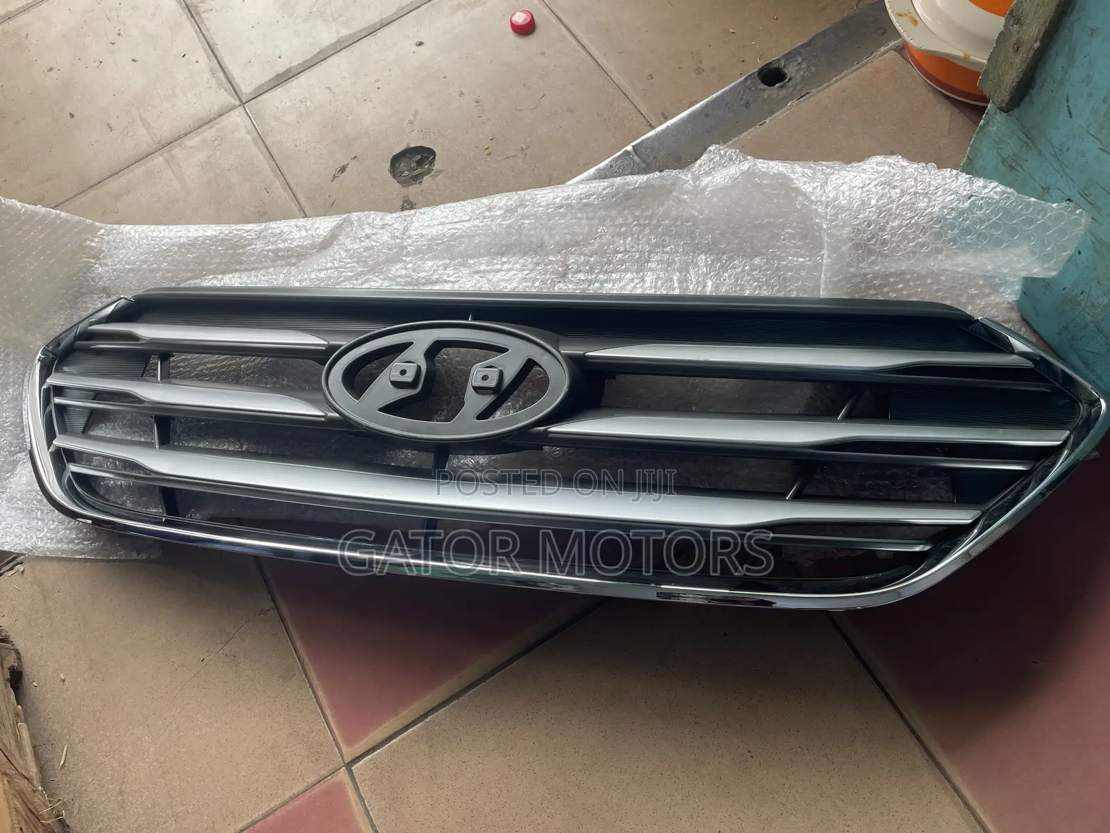 Santa Fe 2016 2017 2018 Front Shell Grille
