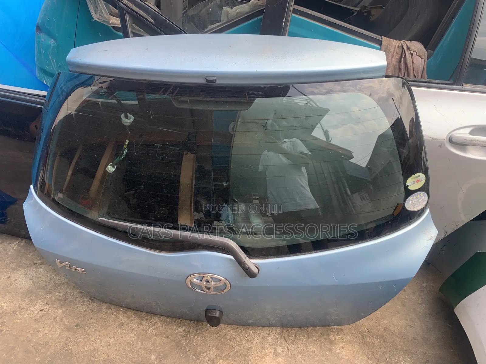 Vitz Boot Available