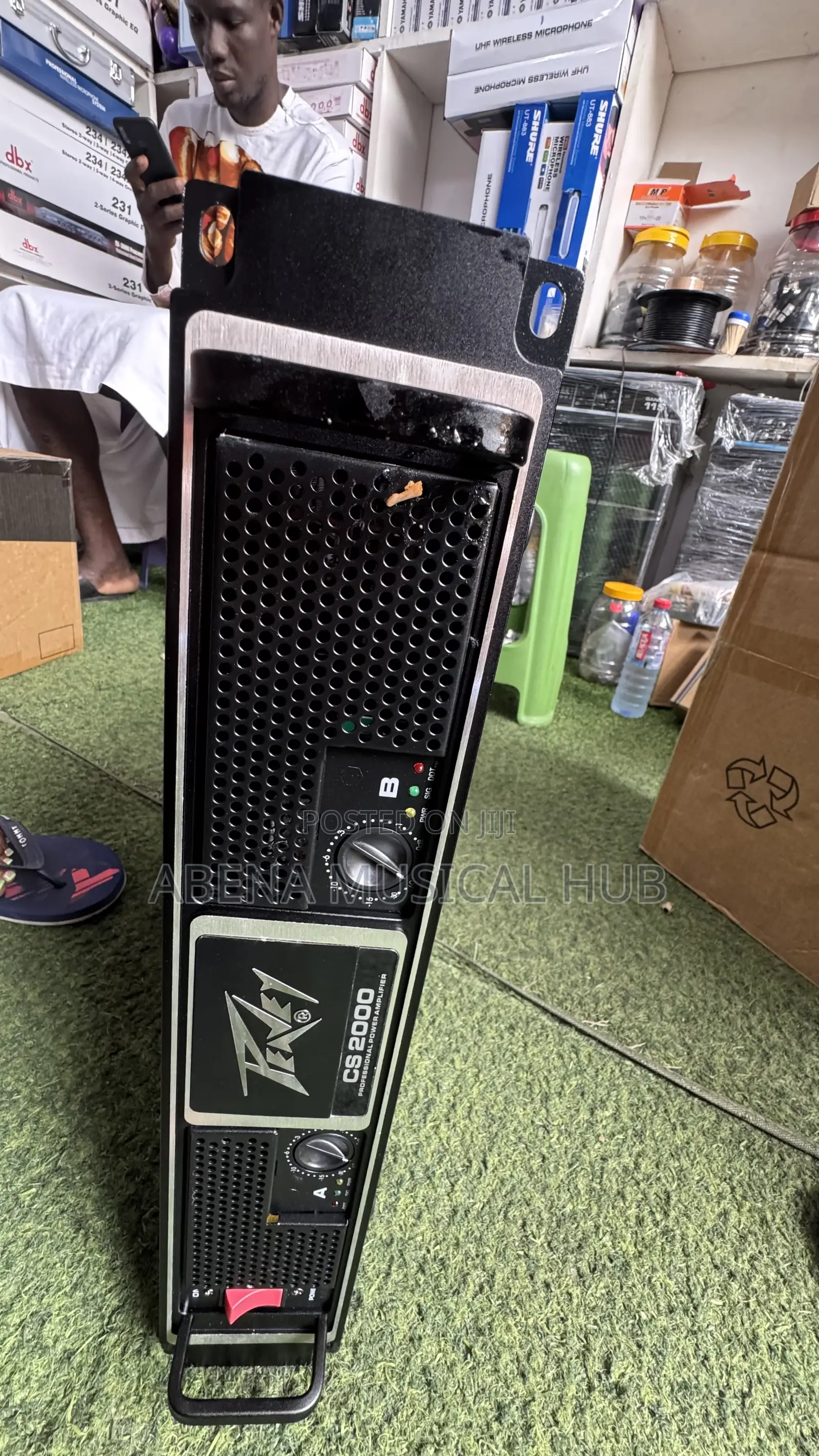 Peavey Cs 2000 Mid Amplifier