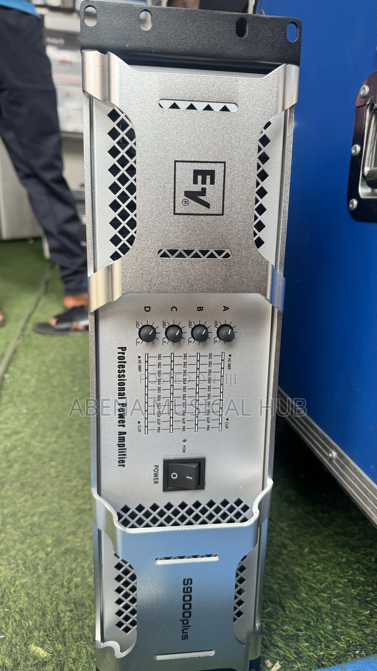 Ev 9000+Bass Amplifier 4 Channel