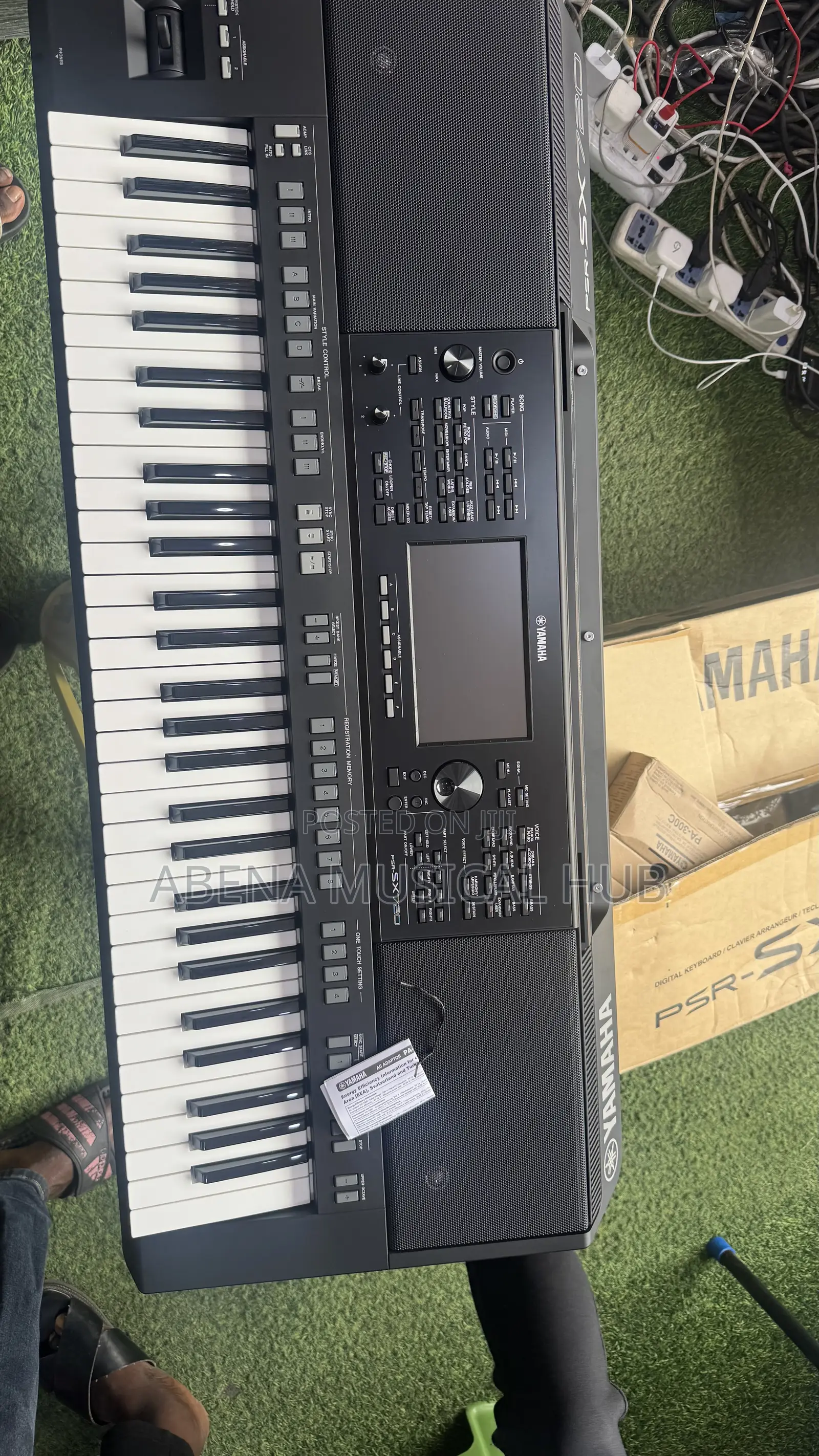 Yamaha Psr Sx 720