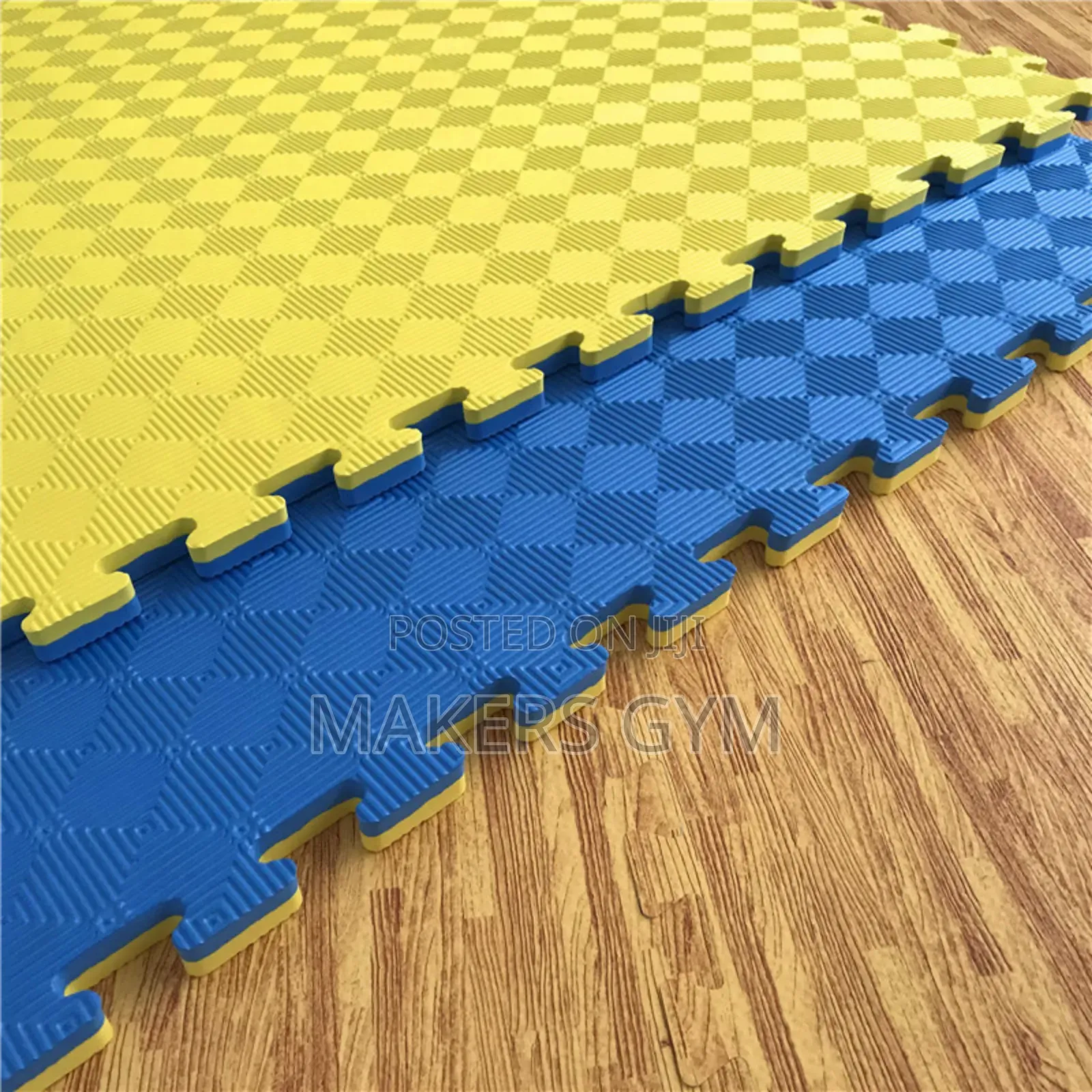 Interlocking (100cm by 100cm)