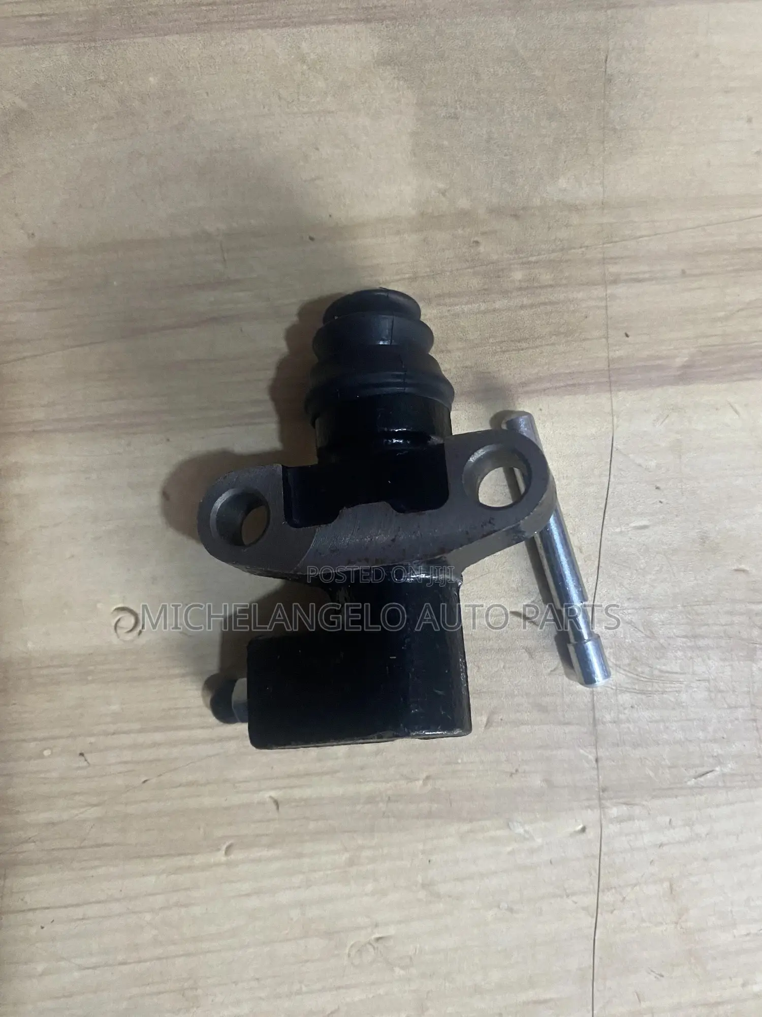 Down Clutch Pot Nissan Hardbody