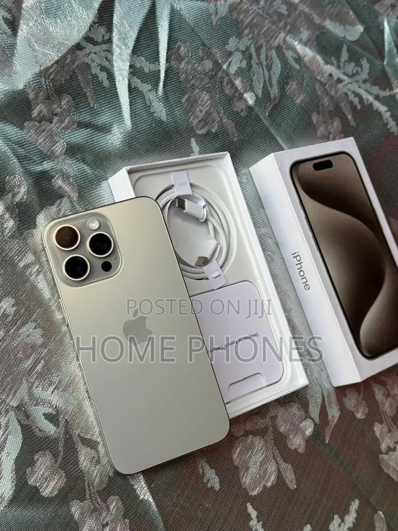 Apple iPhone 15 Pro Max 256 GB Silver