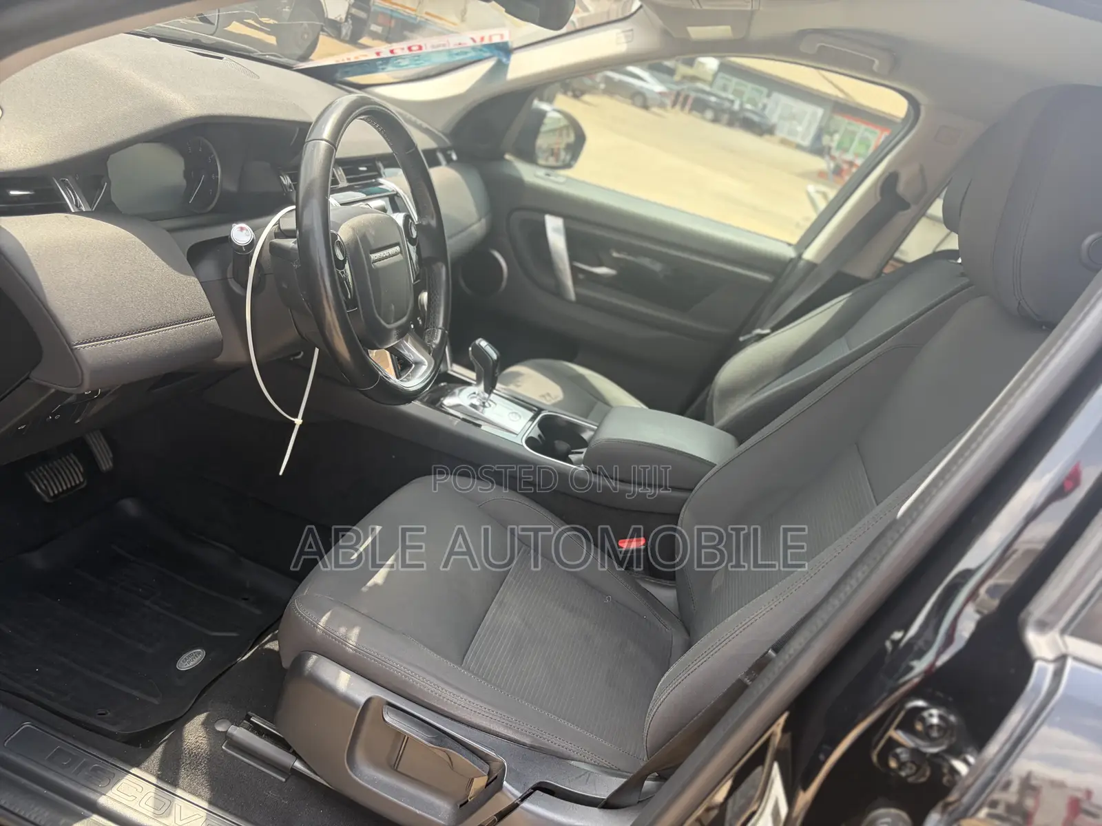 Land Rover Discovery Sport SE 2020 Black