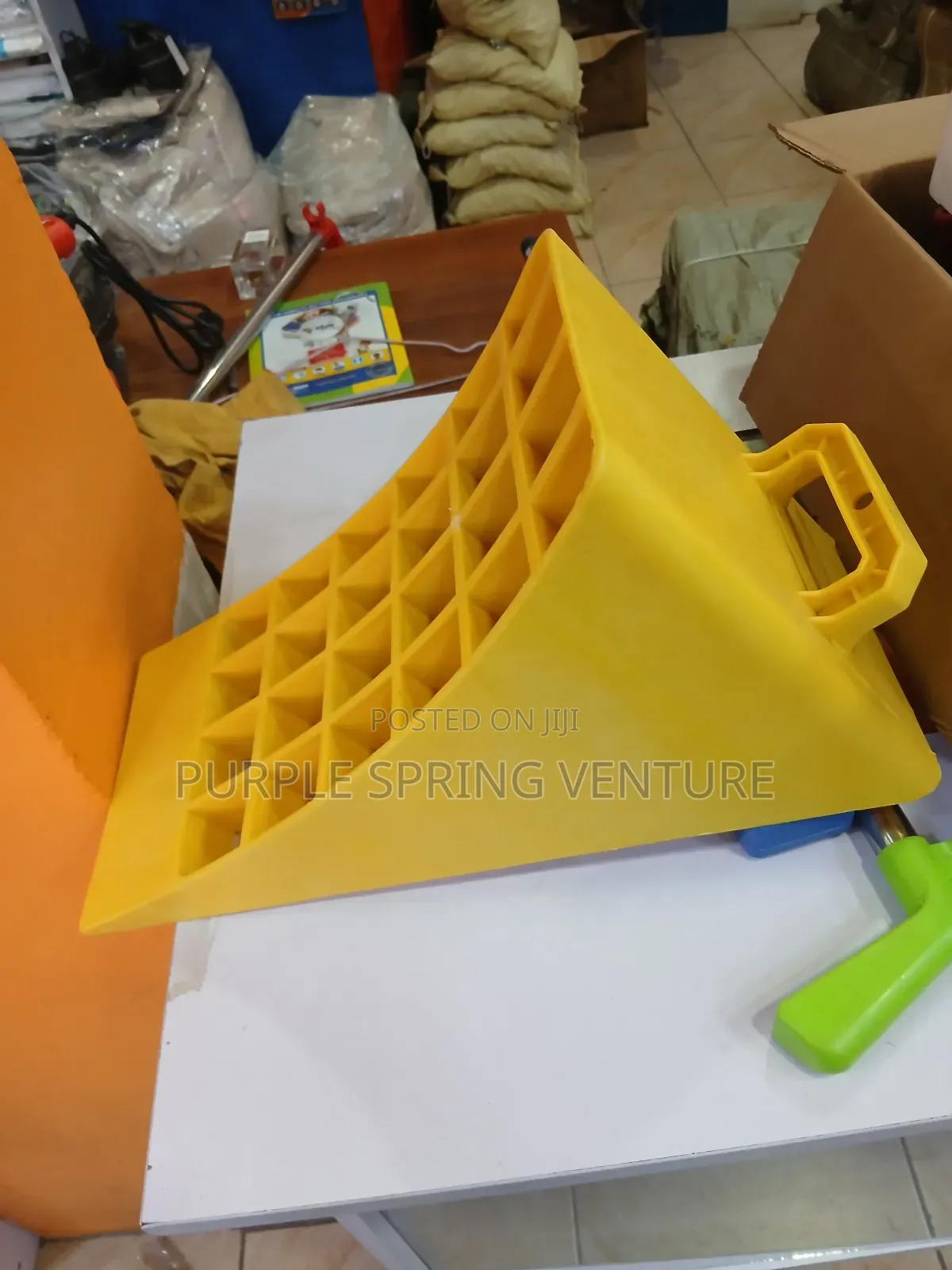 Vehicle And Truck Wheel Stopper