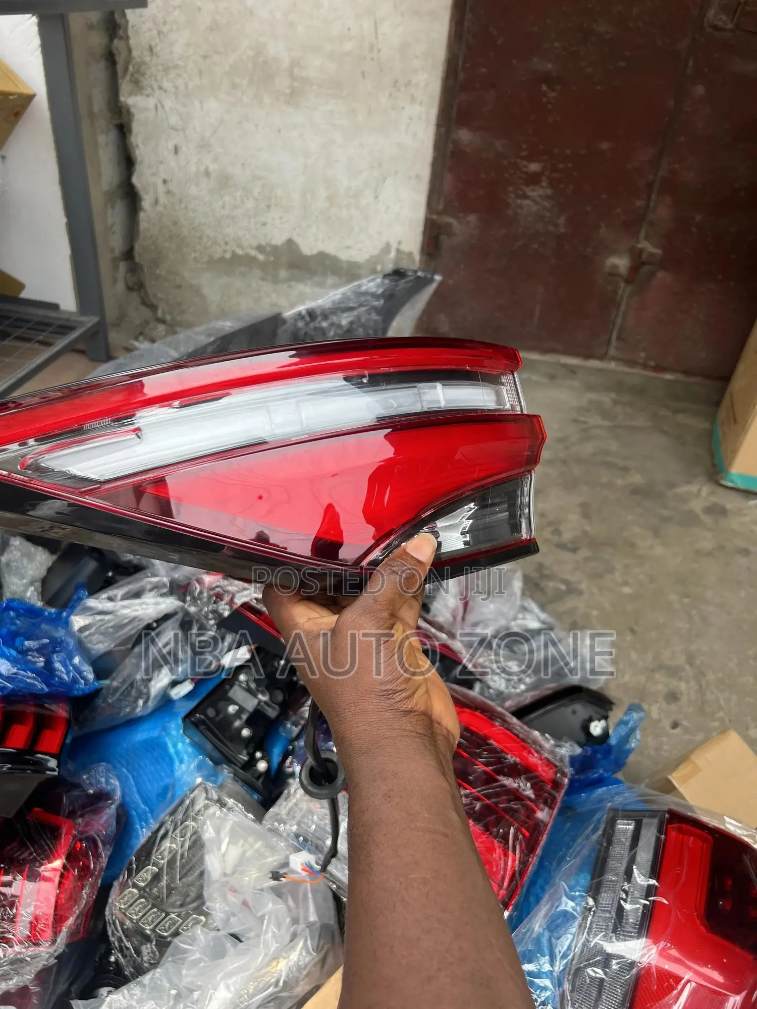 Toyota Fortuner 2021-23 Full Led Tail Light Complete With Boot Light