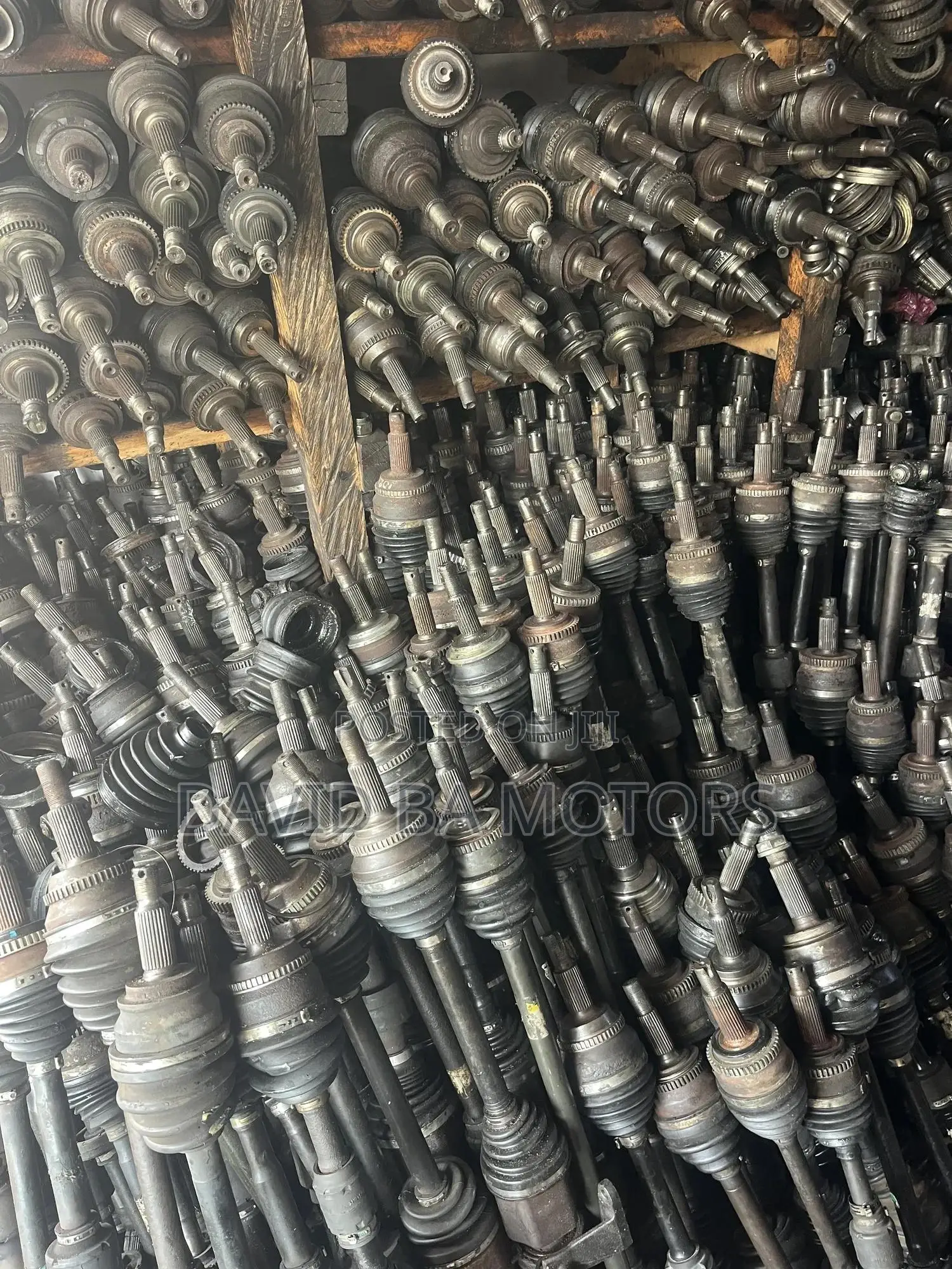 All Kinds of Shafts Both Home Usedand Brand New for All Cars Available