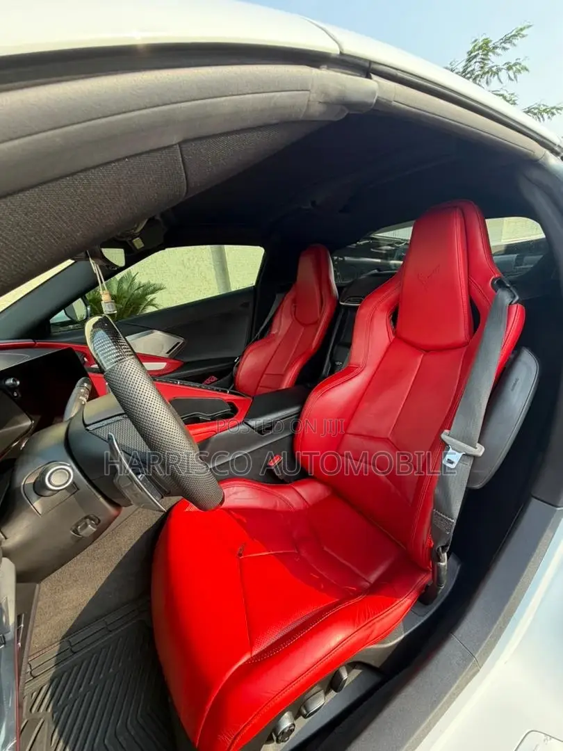Chevrolet Corvette 2022 White