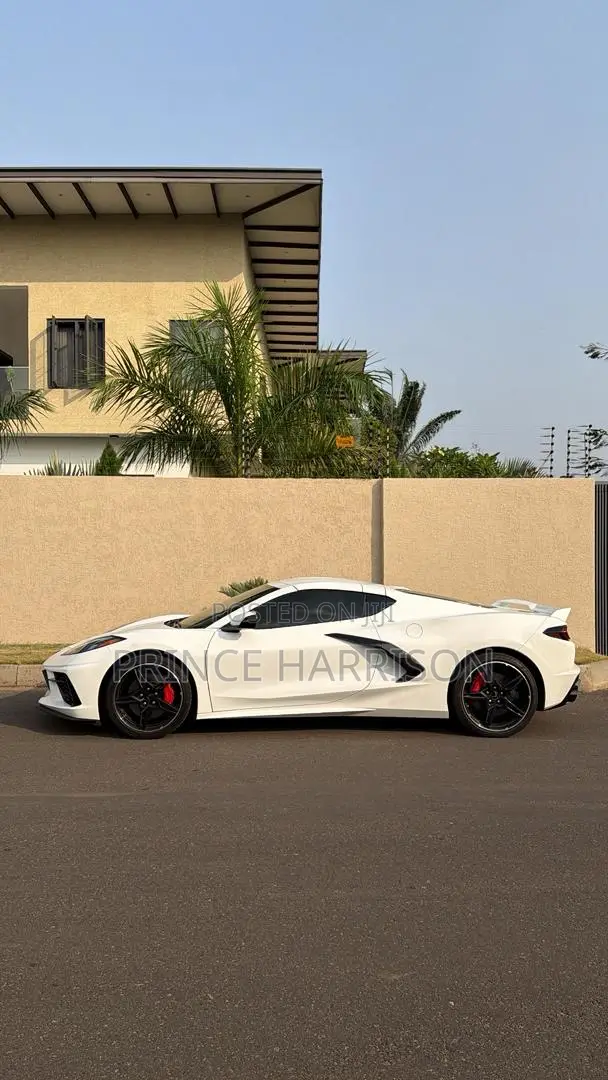 Chevrolet Corvette 2022 White