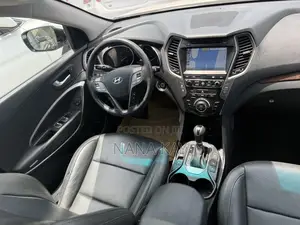 Hyundai Santa Fe Limited Ultimate AWD 2018 White