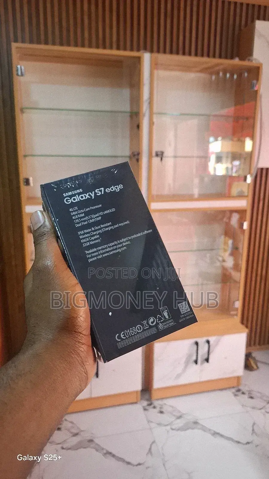 New Samsung Galaxy S7 edge 64 GB Black