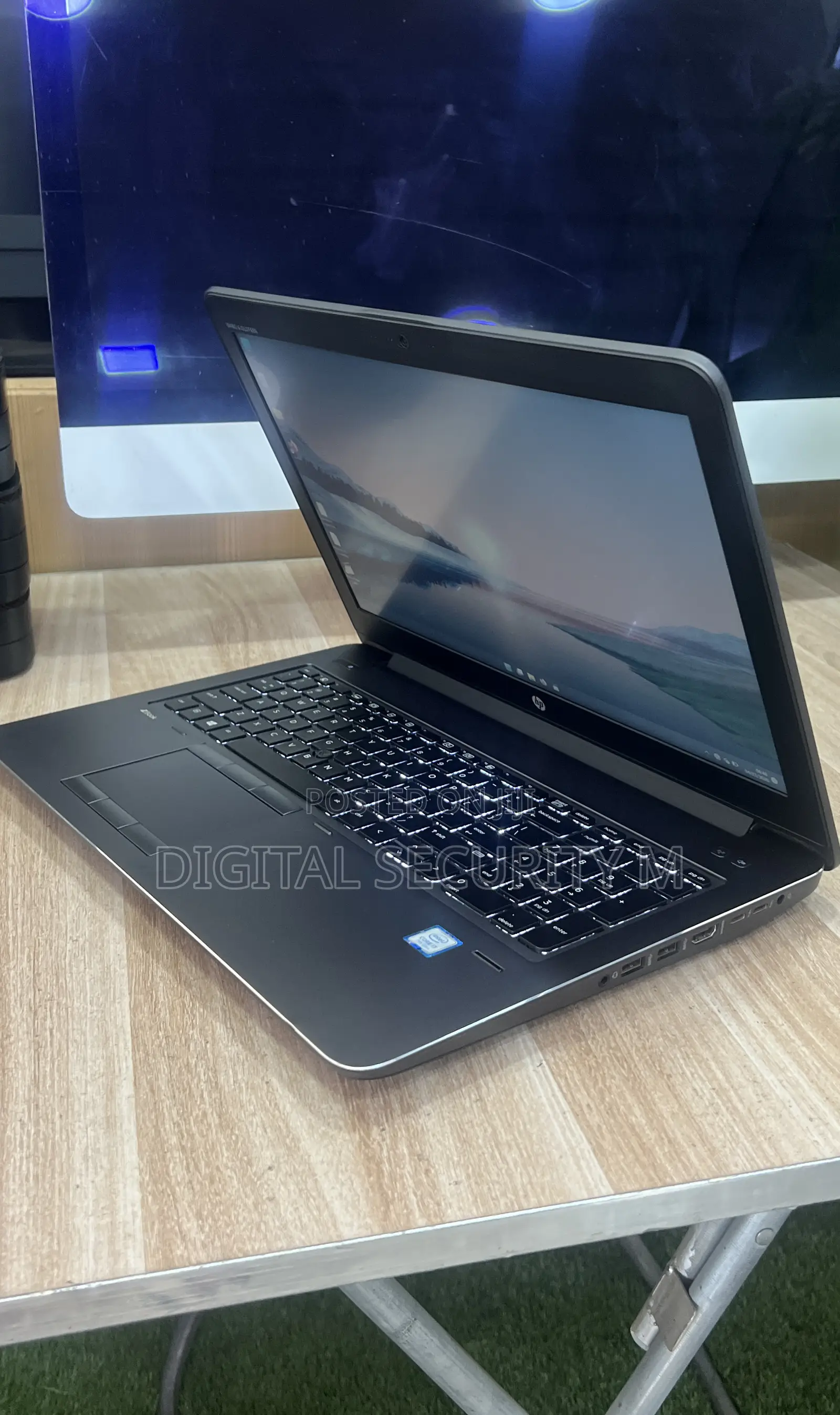 Laptop HP ZBook 15 G4 8GB Intel Core i7 SSD 512GB