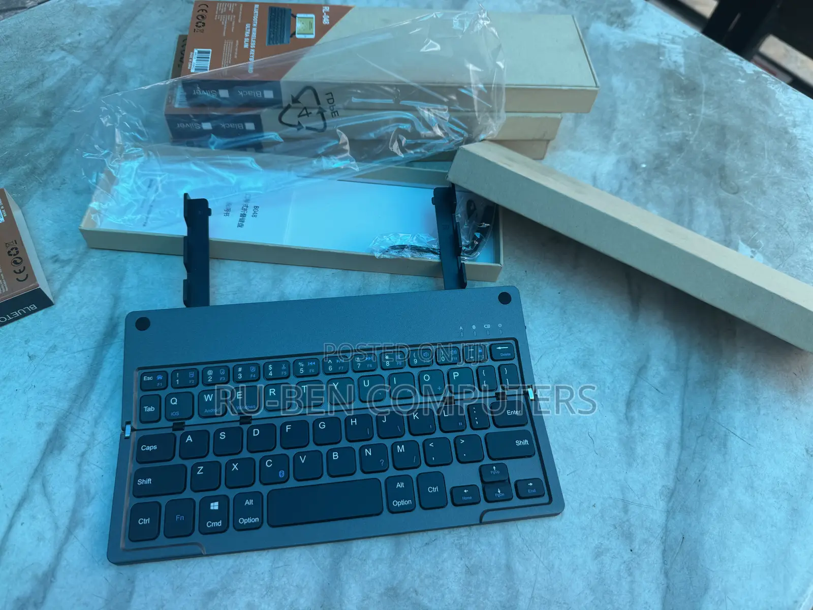 Chargeable Rl-048 Ultra Slim Wireless Bluetooth Keyboard