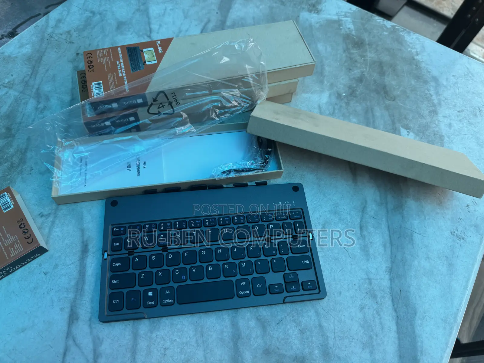Chargeable Rl-048 Ultra Slim Wireless Bluetooth Keyboard