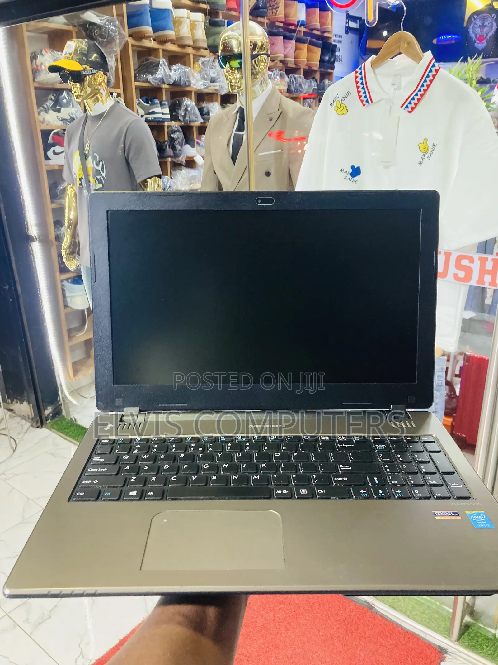 Laptop Medion Akoya P6677 8GB Intel Core i5 HDD 750GB