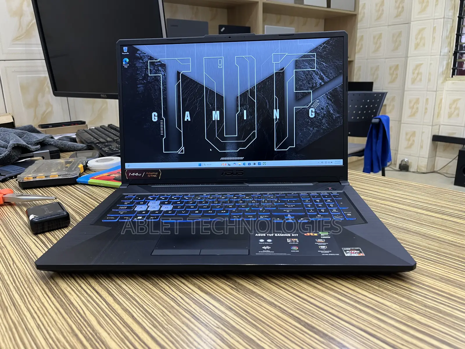 New Laptop Asus TUF Gaming A16 8GB AMD Ryzen 7 SSD 512GB