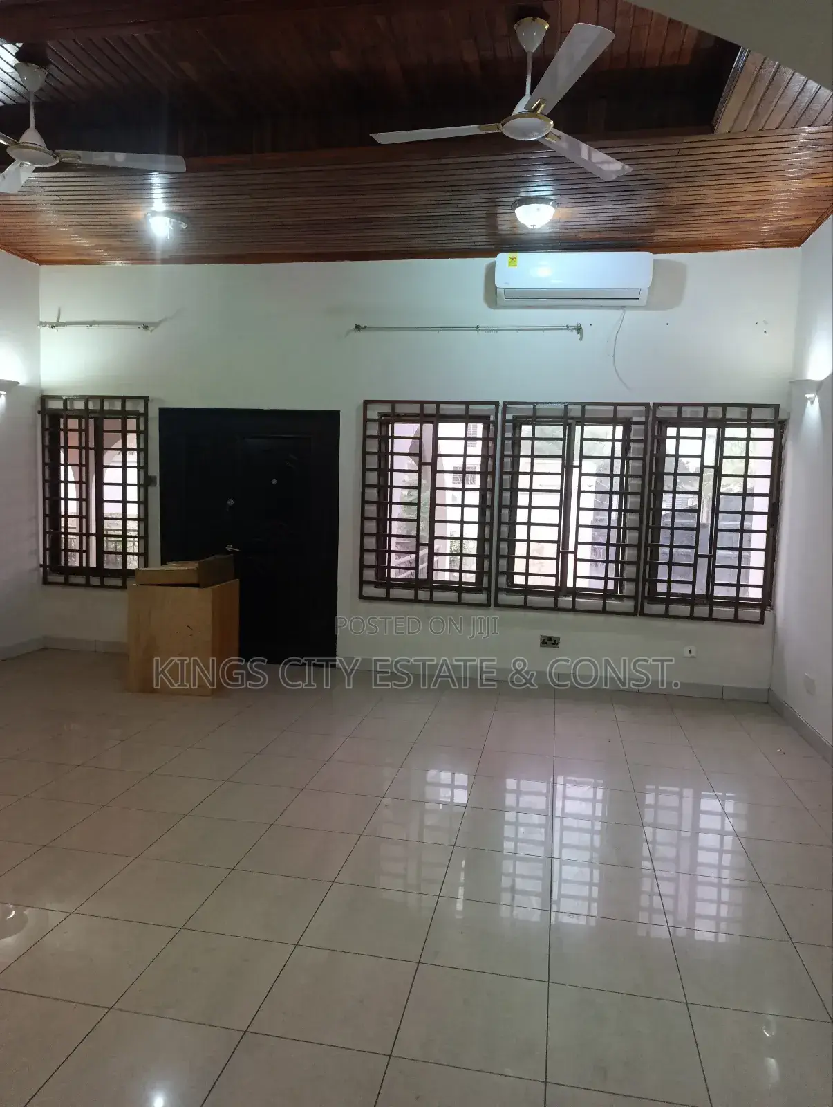 4bdrm House in Atomic-Roundabout, Ashomang Estate for rent
