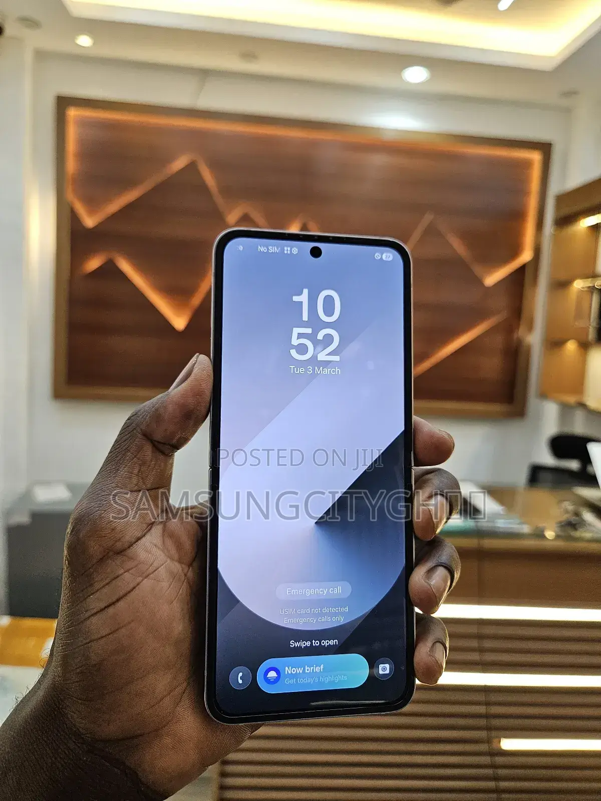 Samsung Galaxy Z Flip6 256 GB Gray