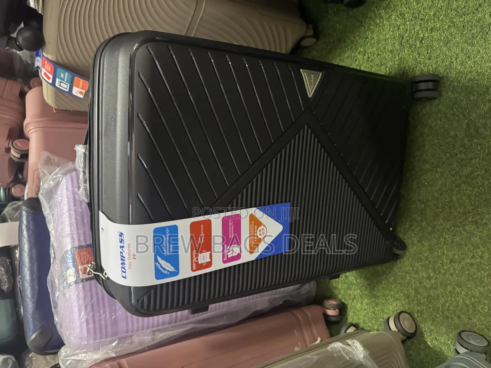 Quality Ak Single Medium Size Fiber Unbreakable Traveling Bag
