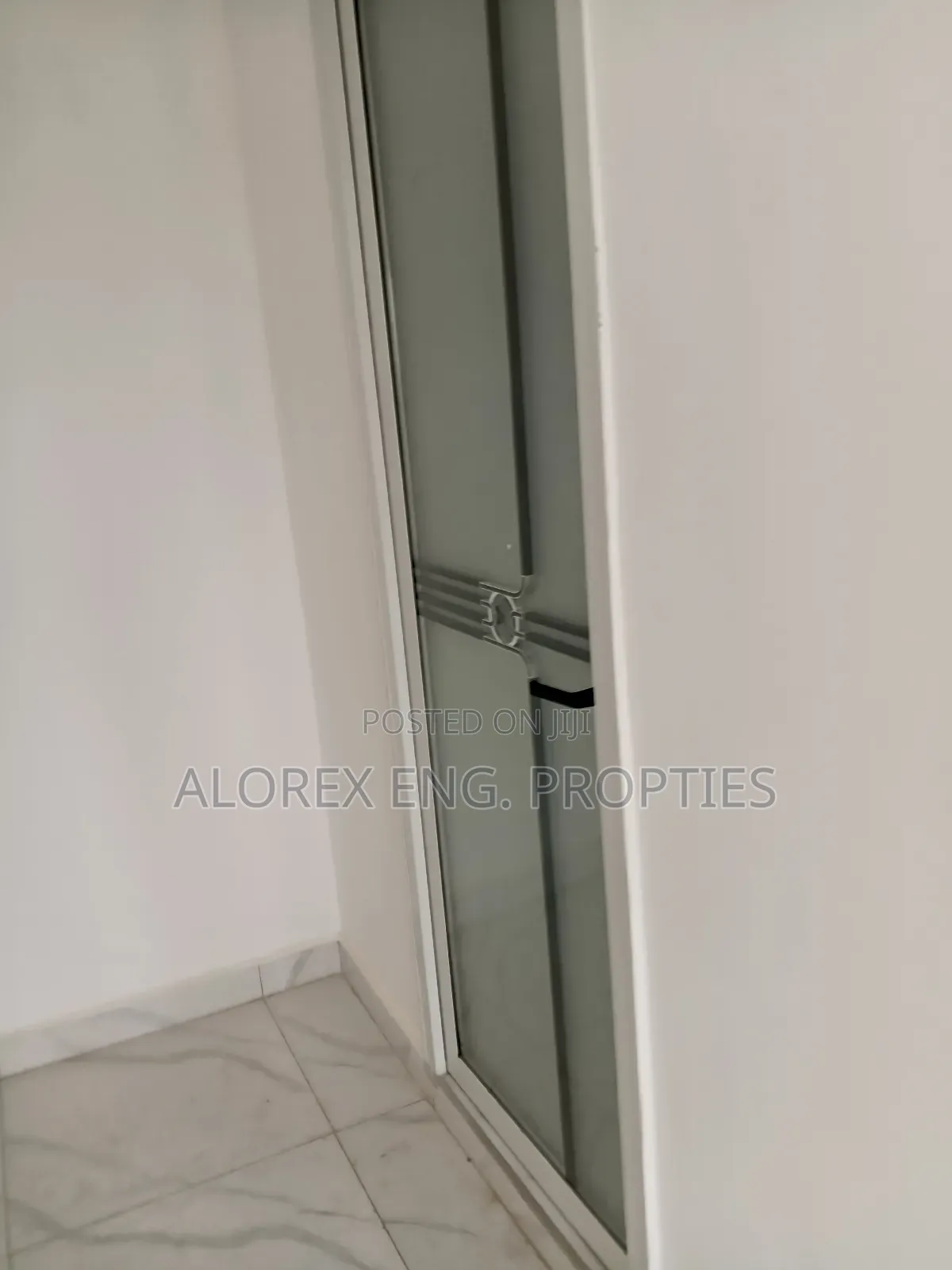 2bdrm House in Oyarifa $90,000 for sale