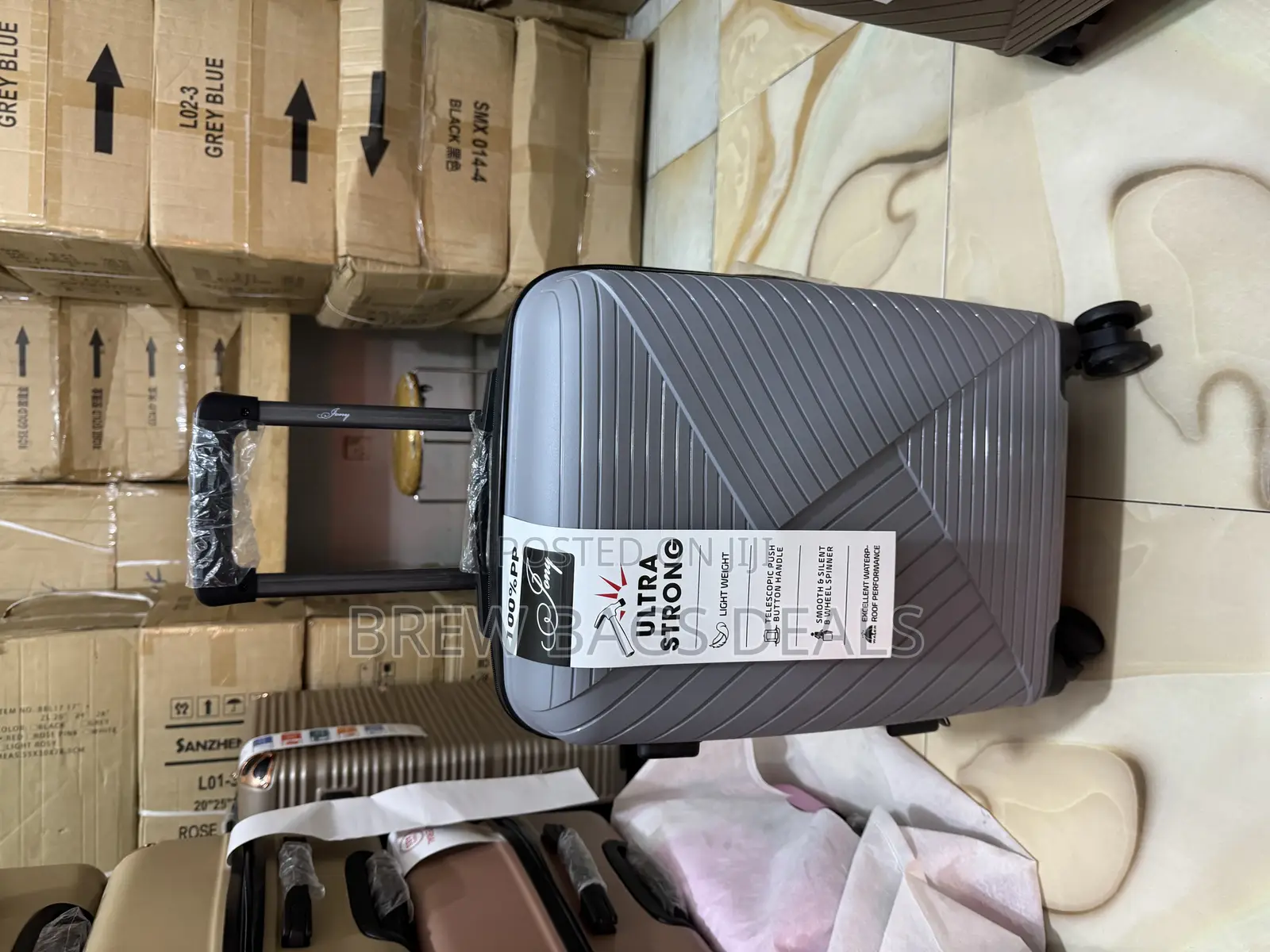 Quality Jony Single Small Size Unbreakable Suitcase.