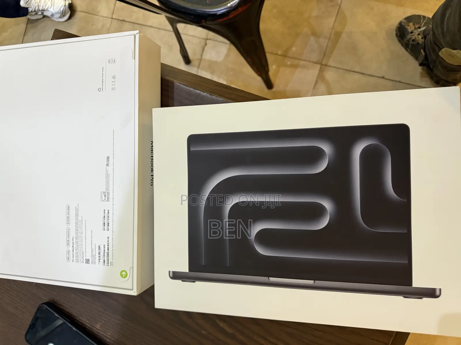 New Laptop Apple MacBook Pro 2025 M5 14-inch 16GB Apple M5 SSD 1T