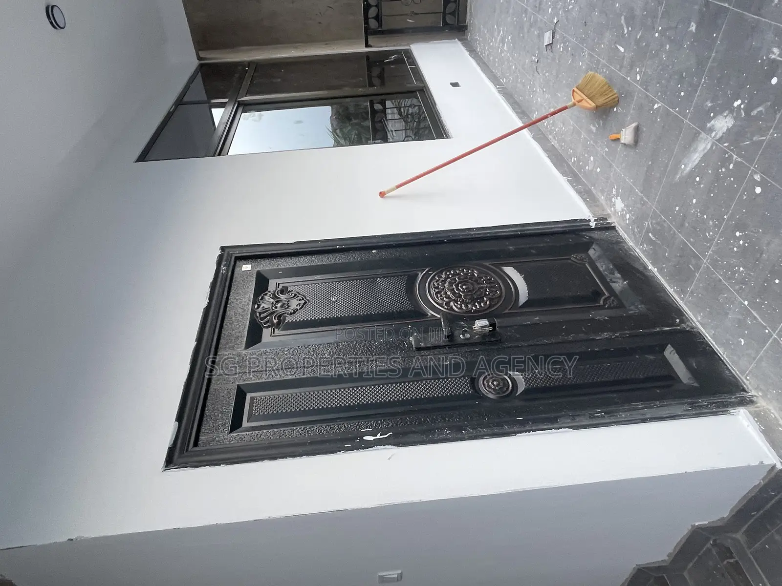 2bdrm Apartment in Lashibi, Sakumono for rent