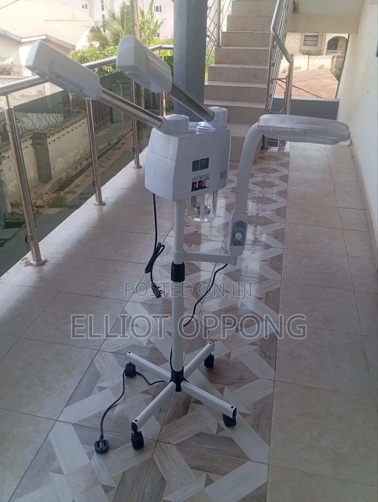 Facial Steamer 3 in 1 (Hot and Cold)With Magnifying Lamp