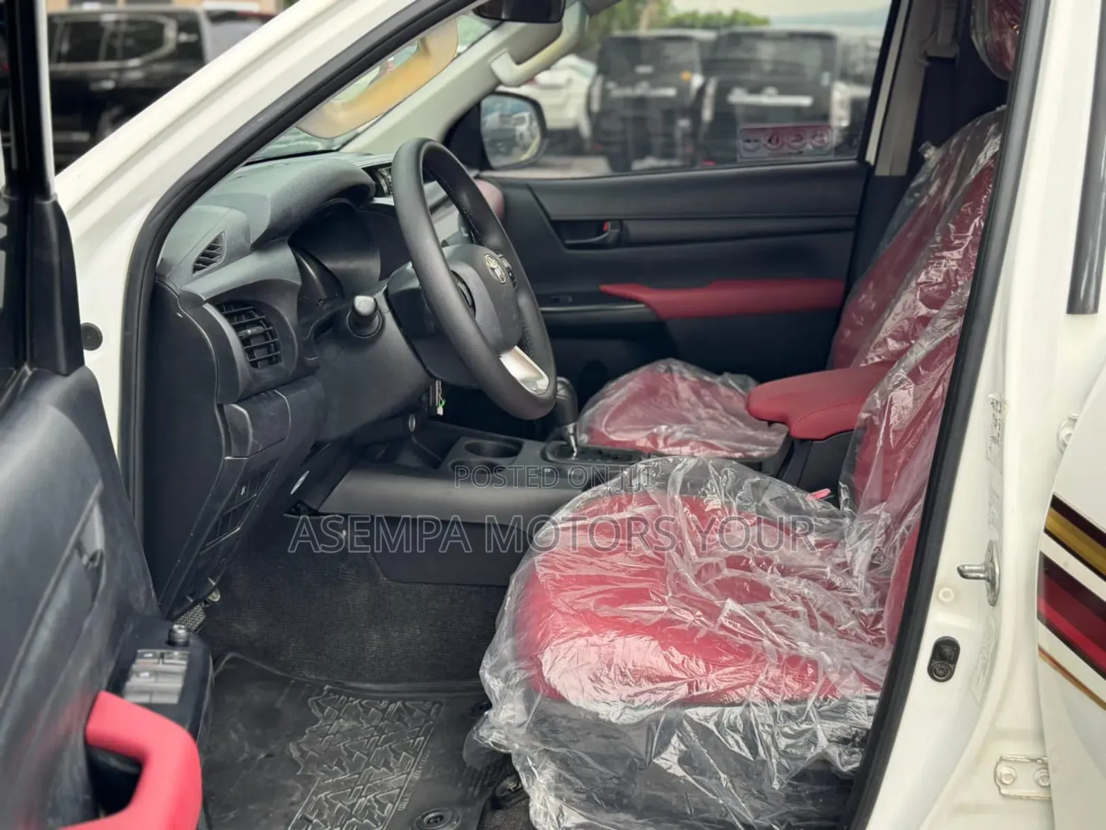 Toyota Hilux Revo Double Cab Petrol 2.7 RWD 2017 White