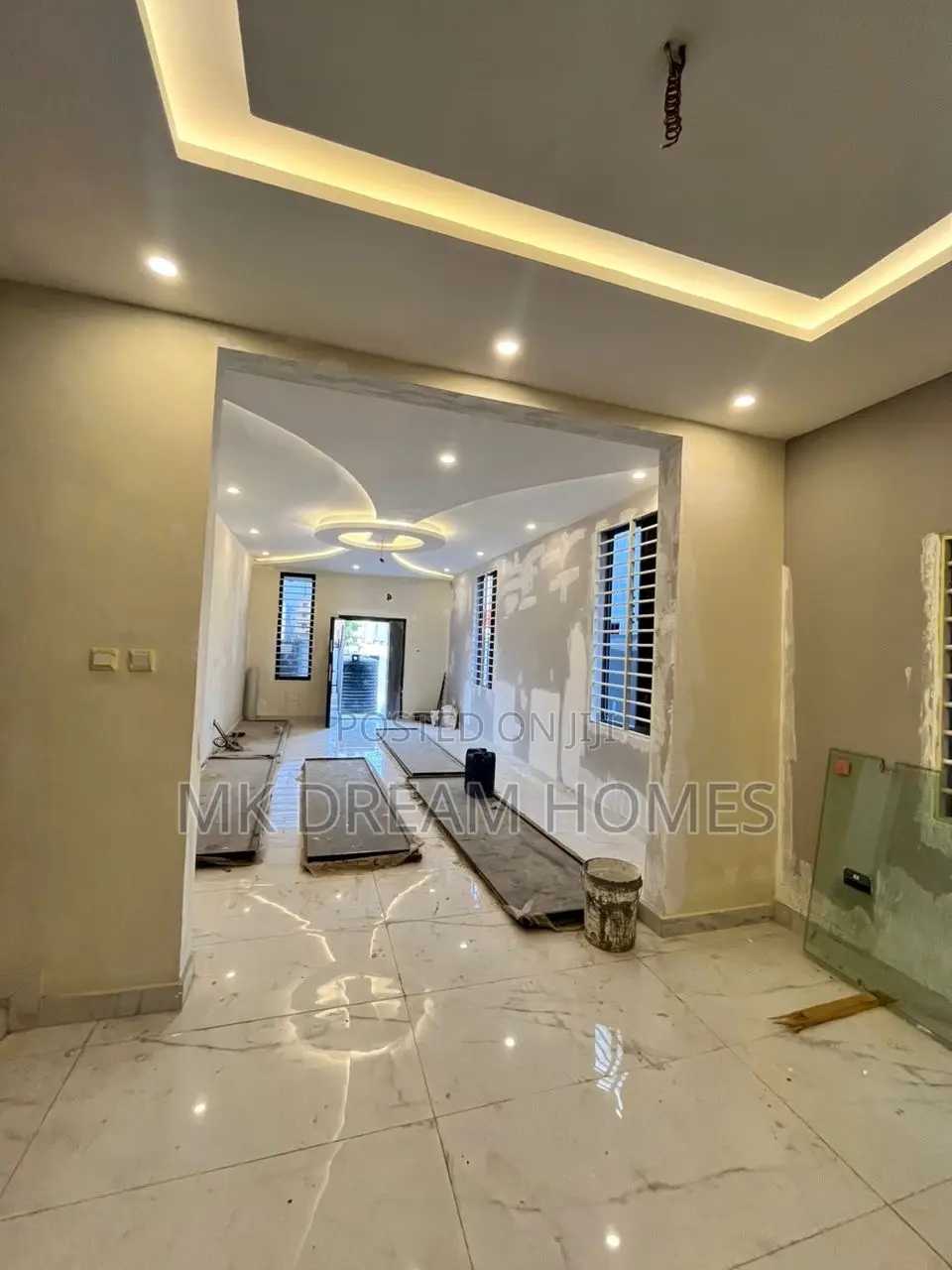 4bdrm House in Lake Side Estate for sale