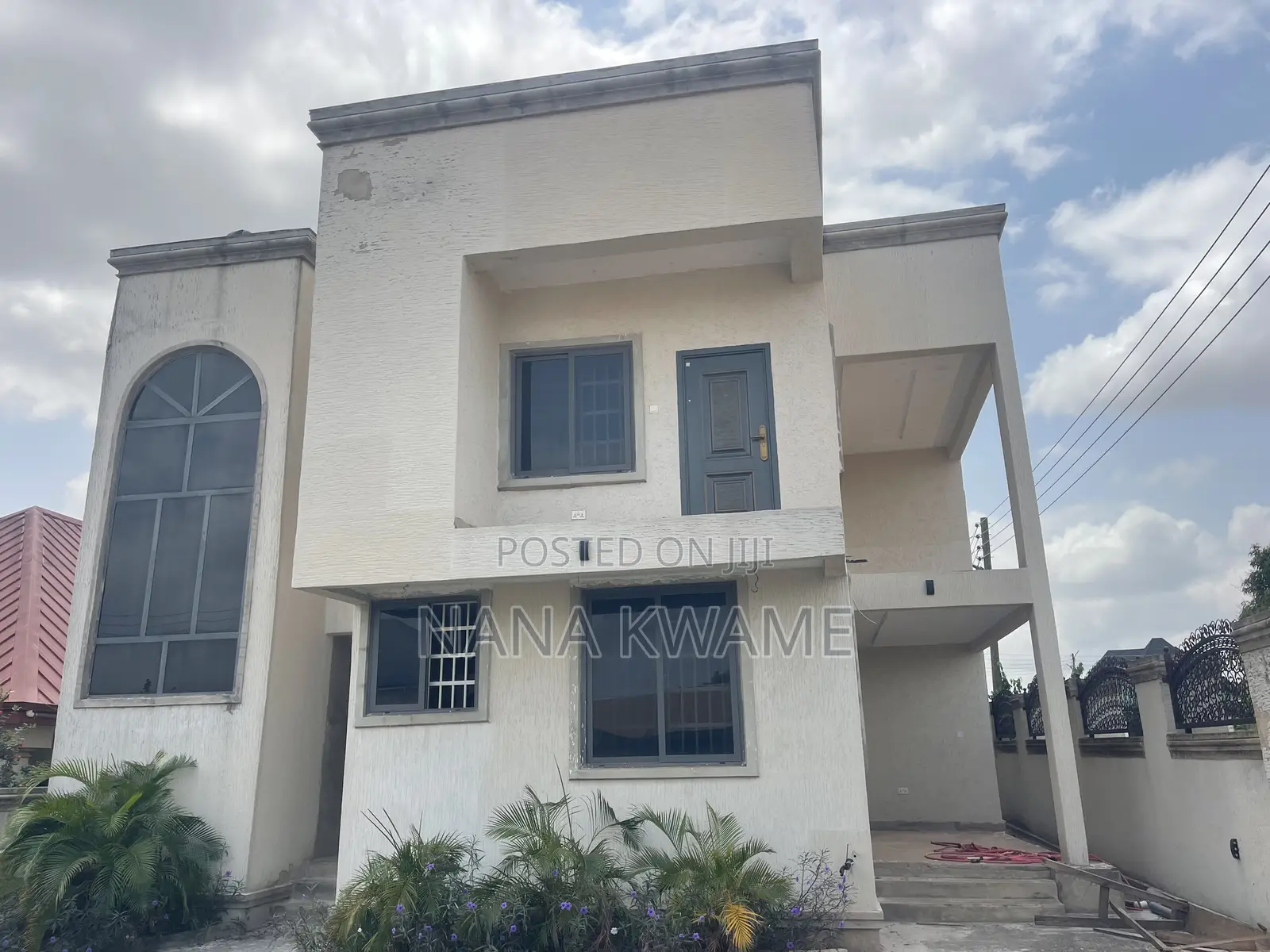 6bdrm House in Richmoni Estate, Kumasi Metropolitan for sale