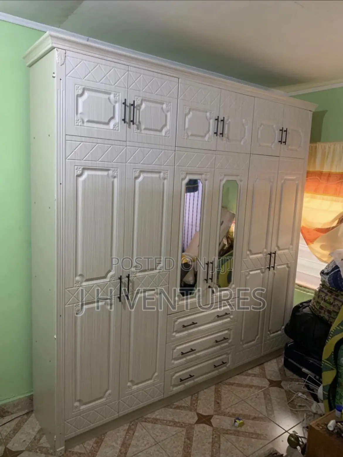 6 Doors Wooden Wardrobe