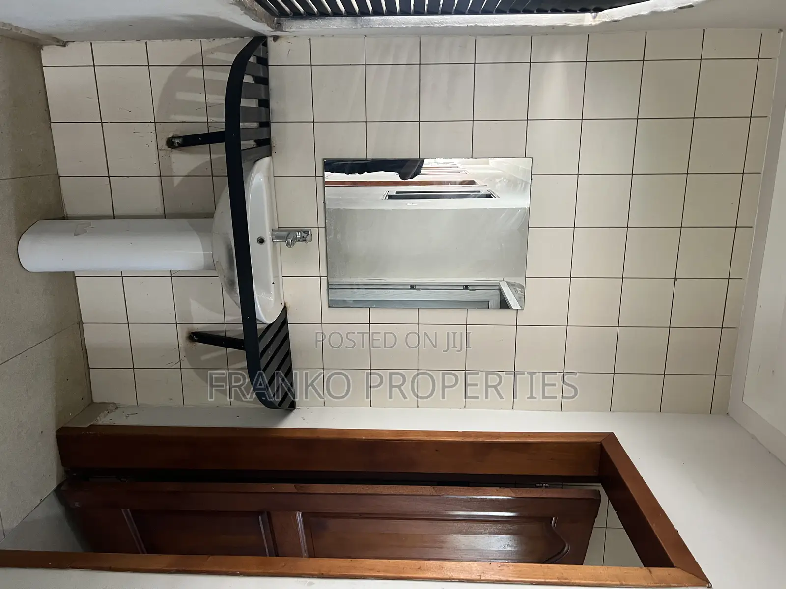 3bdrm House in Franko Properties, School Junction for rent