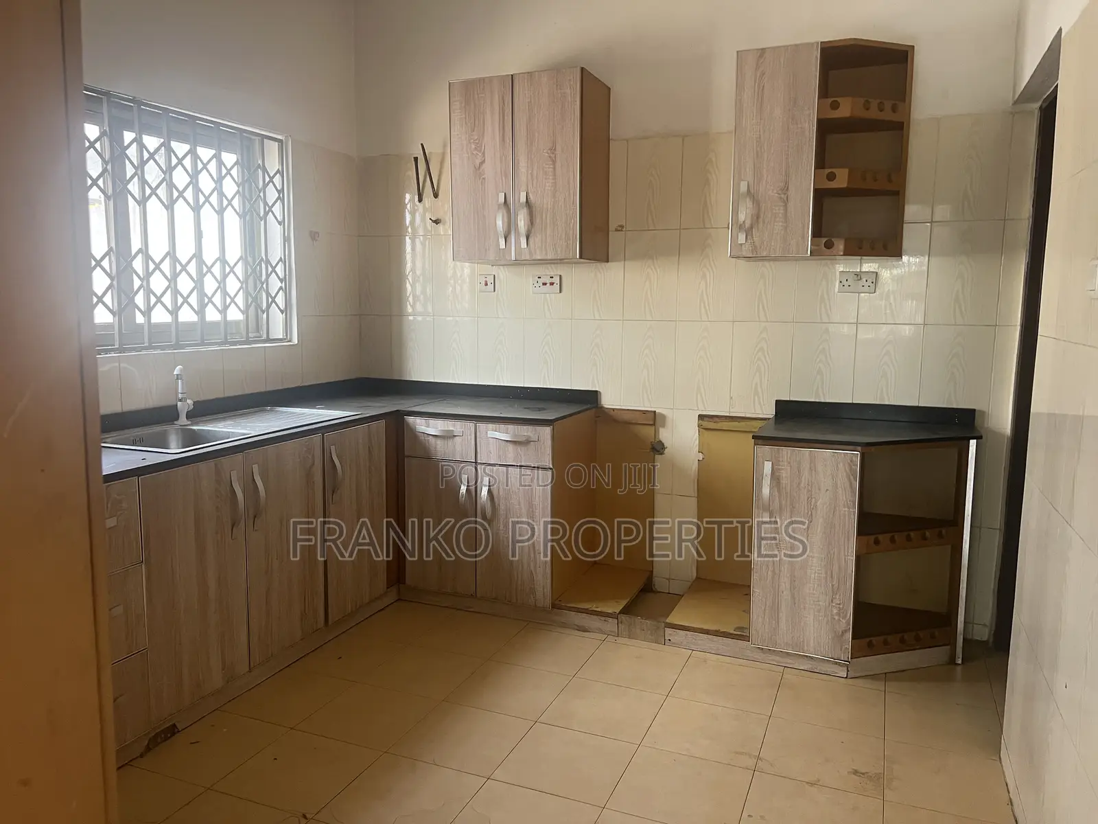 3bdrm House in Franko Properties, American House for rent