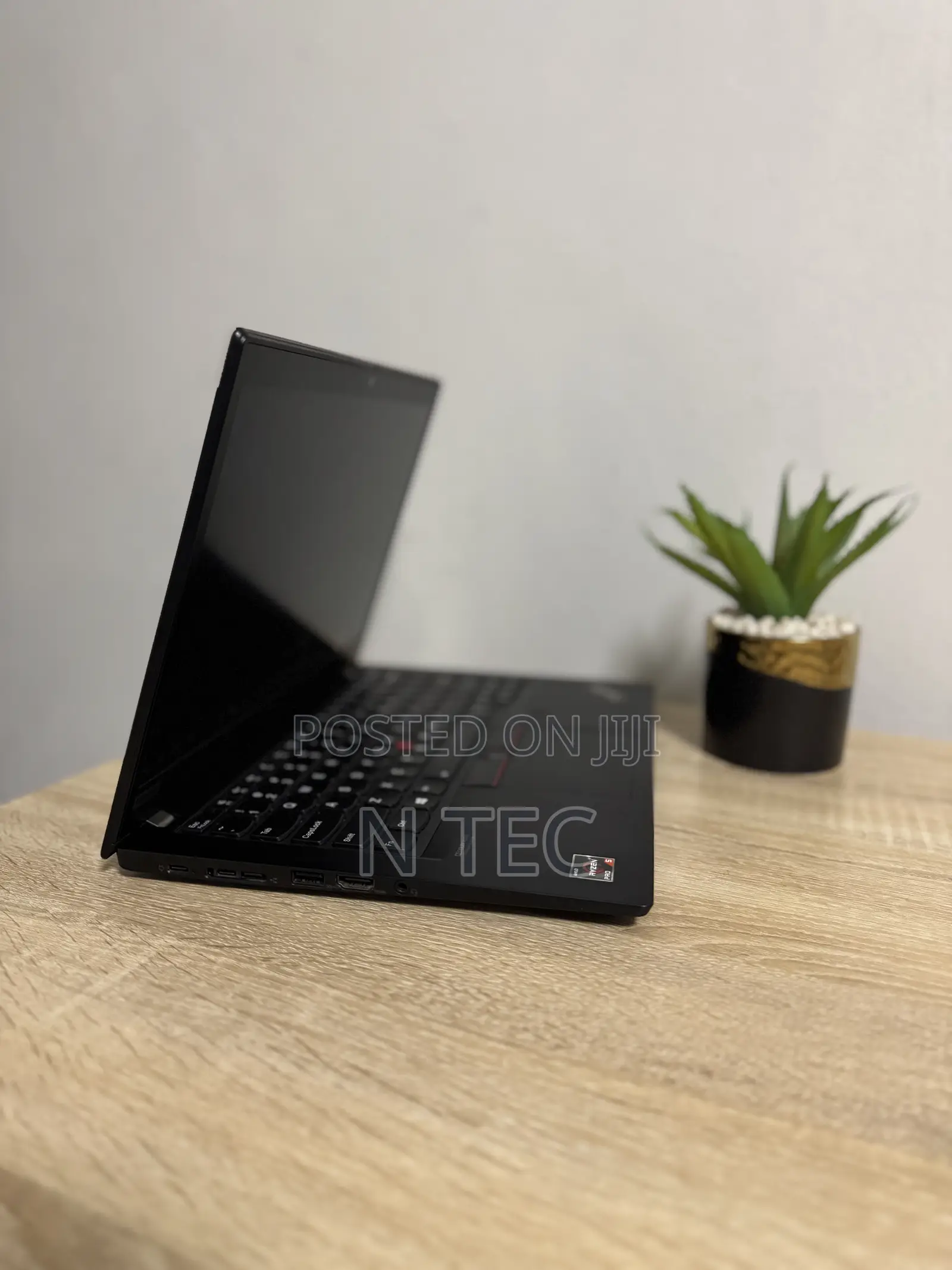 Laptop Lenovo ThinkPad X13 Gen 4 8GB AMD Ryzen 5 SSD 256GB
