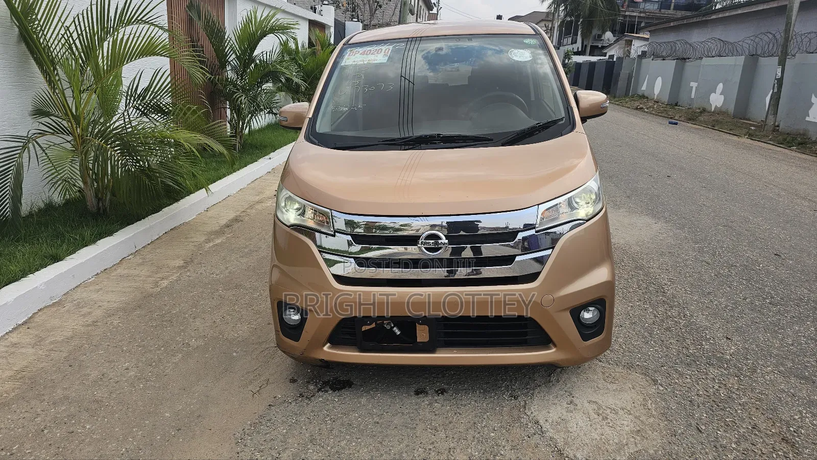 Nissan Dayz Highway Star G 2014 Gold