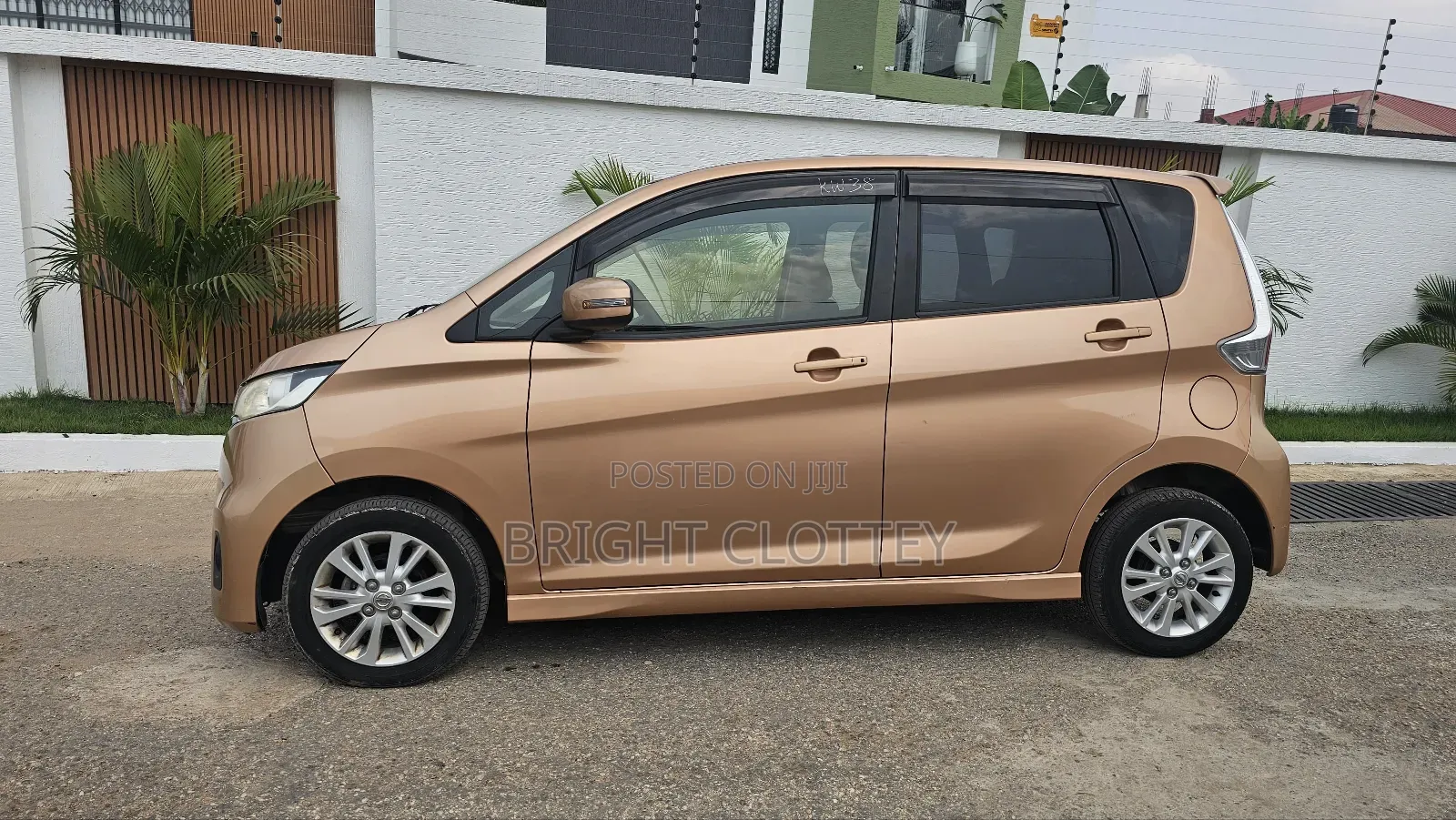 Nissan Dayz Highway Star G 2014 Gold