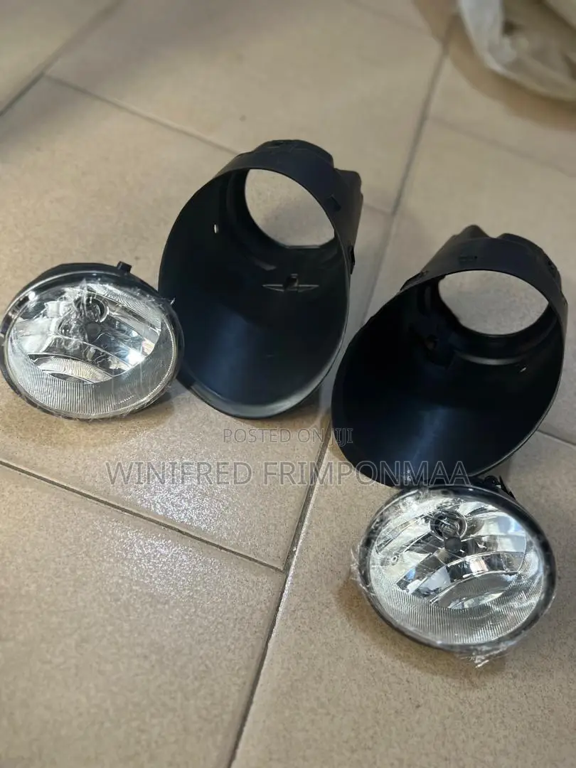 Toyota Tundra 2007,2008,2009,2010 Fog Light And Cover