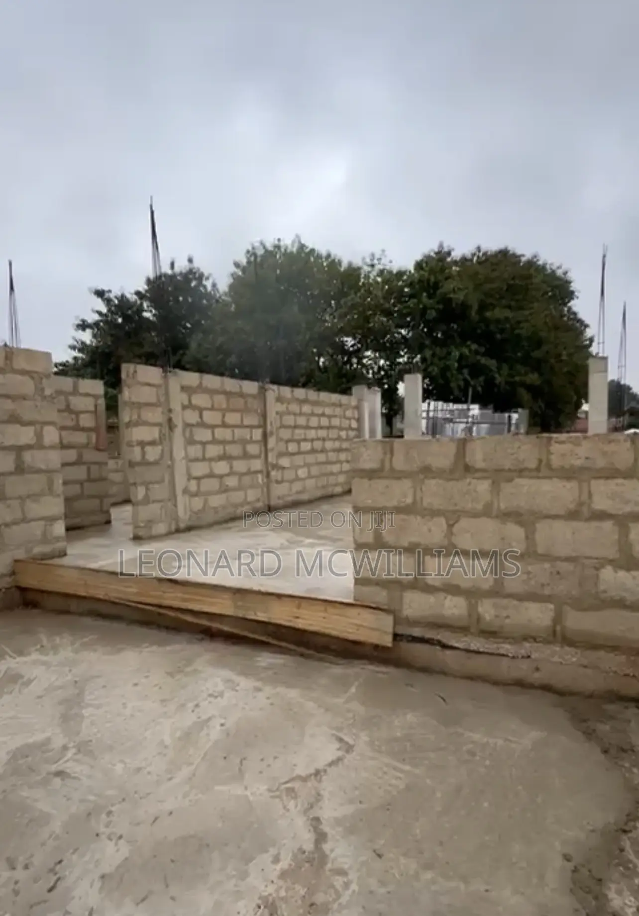 7bdrm House in Santasi, Kumasi Metropolitan for sale