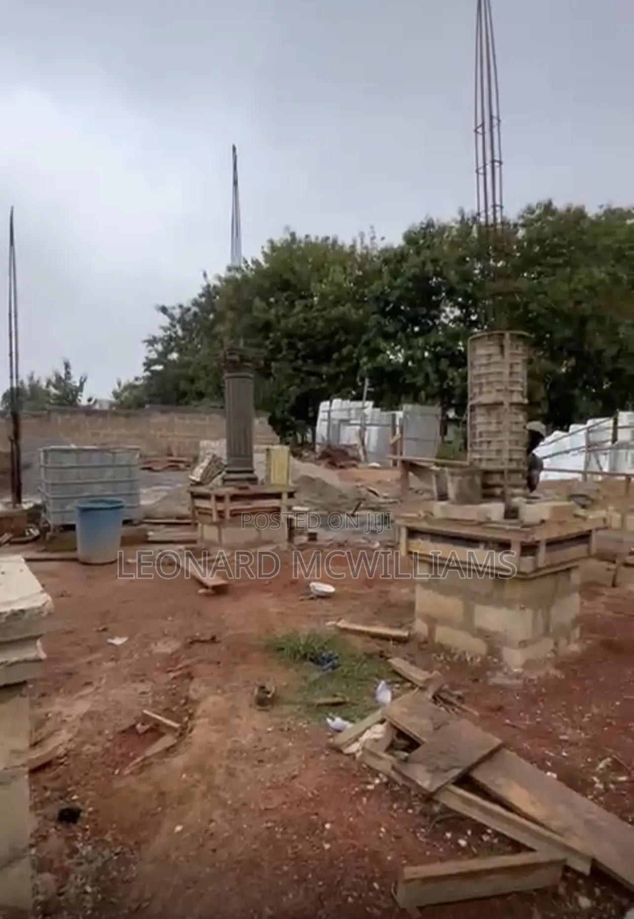 7bdrm House in Santasi, Kumasi Metropolitan for sale