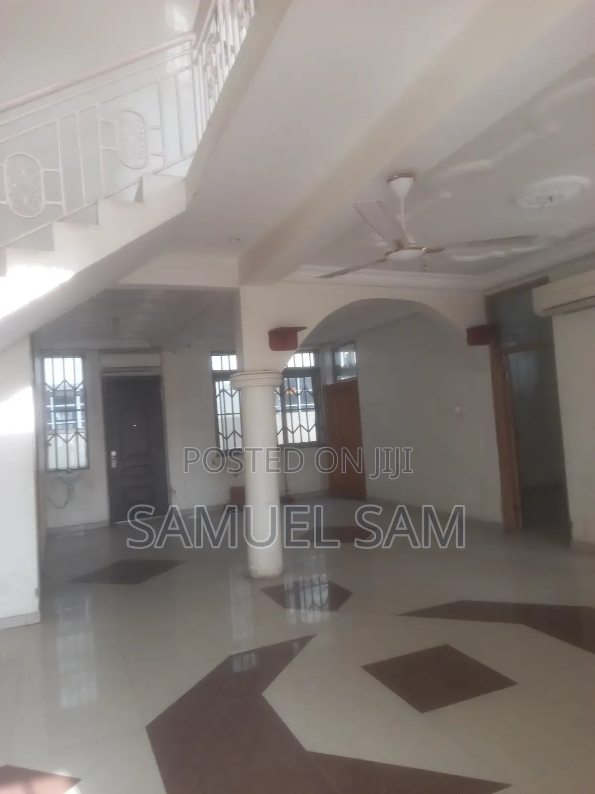 5bdrm House in Tema Community 6 for rent