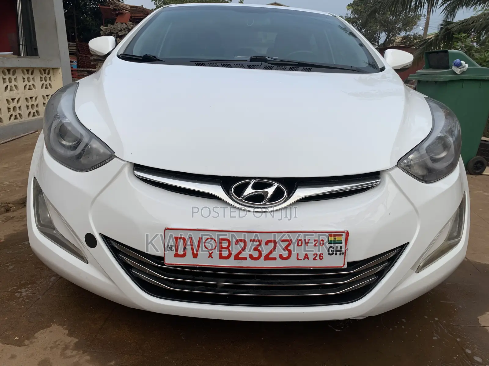 Hyundai Elantra Limited Sedan FWD (1.8L 4cyl 6A) 2016 White