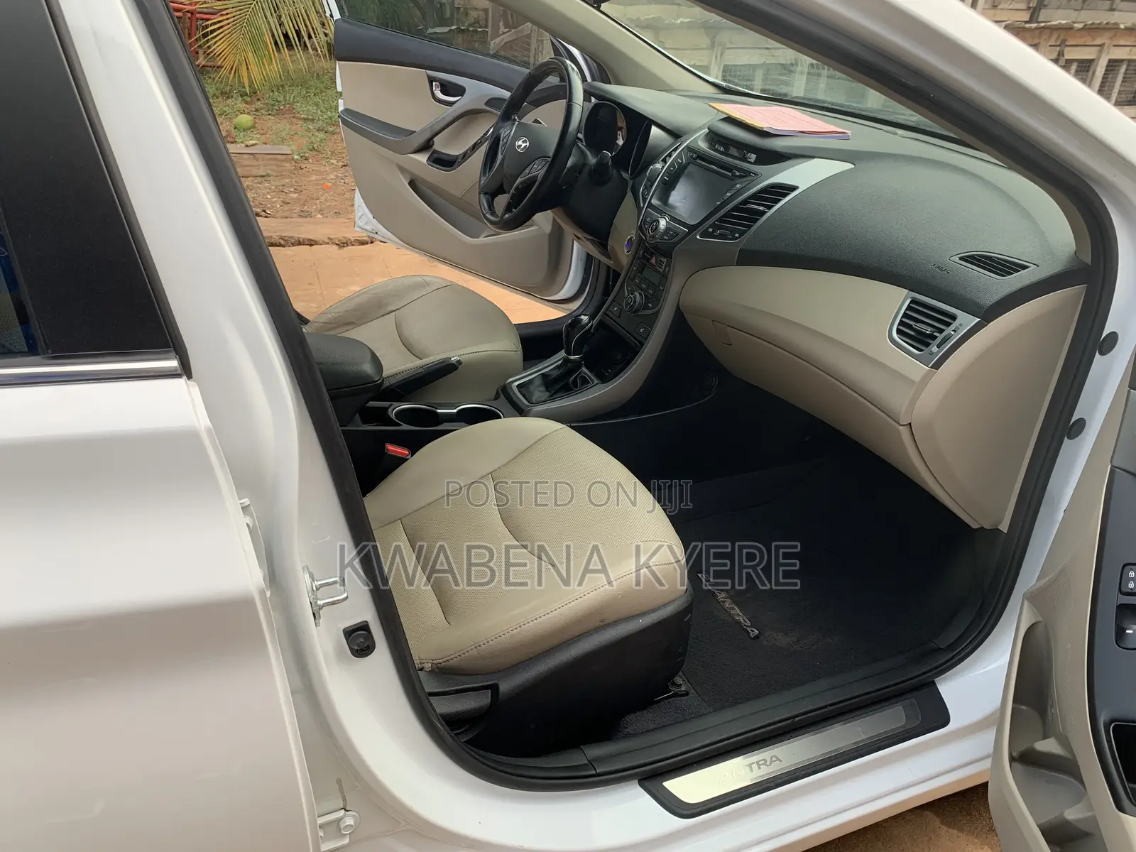 Hyundai Elantra Limited Sedan FWD (1.8L 4cyl 6A) 2016 White