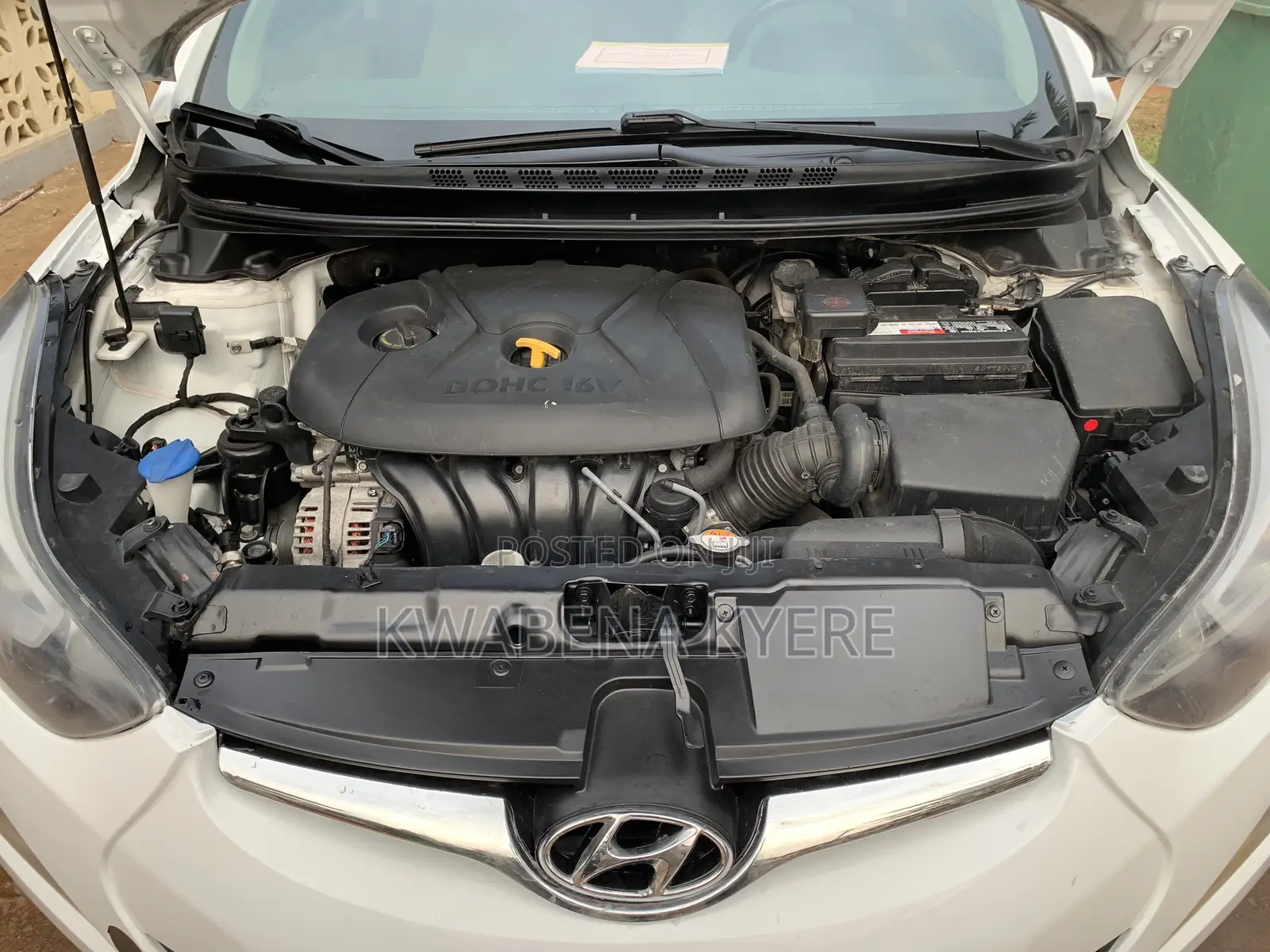 Hyundai Elantra Limited Sedan FWD (1.8L 4cyl 6A) 2016 White